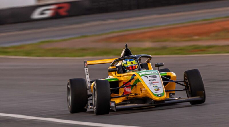 Alexandre Louza disputa quarta etapa da F4 Brasil no Autódromo Nelson Piquet, em Brasília